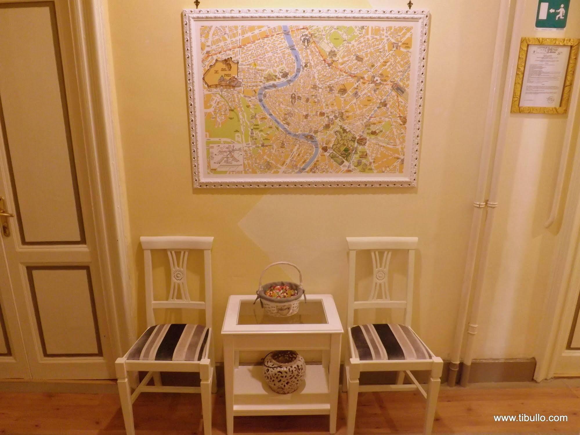 Tibullo Guesthouse Rome Bagian luar foto