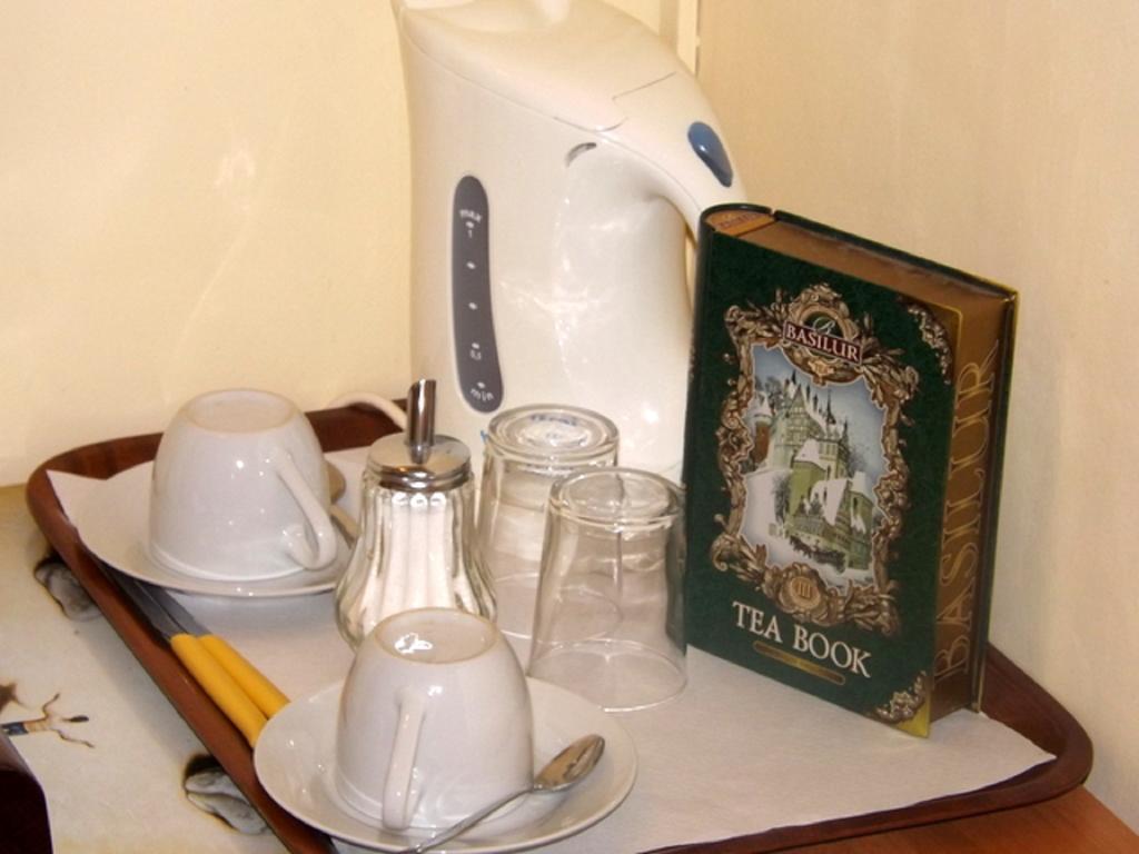 Tibullo Guesthouse Rome Bagian luar foto