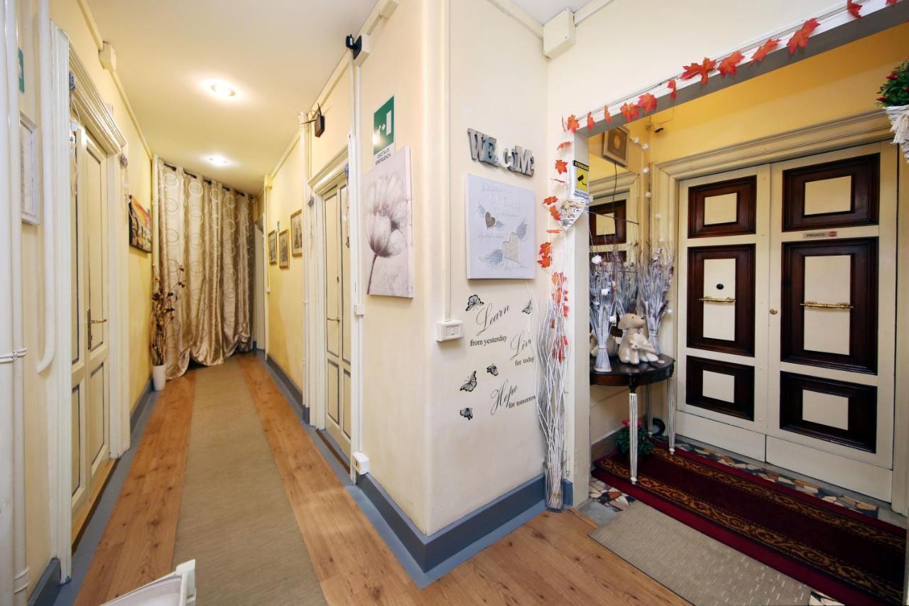 Tibullo Guesthouse Rome Bagian luar foto