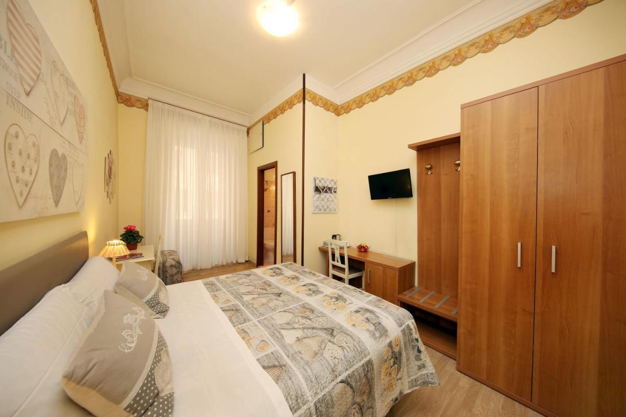 Tibullo Guesthouse Rome Bagian luar foto